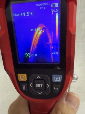 Termowizja baterii umywalkowej podczas pracy Bosch TR 5001