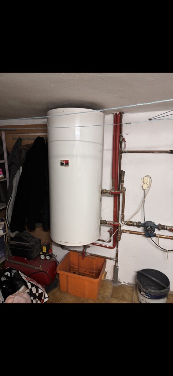 Instalacja z zasobnikiem Tatramat OVK 122 do wymiany