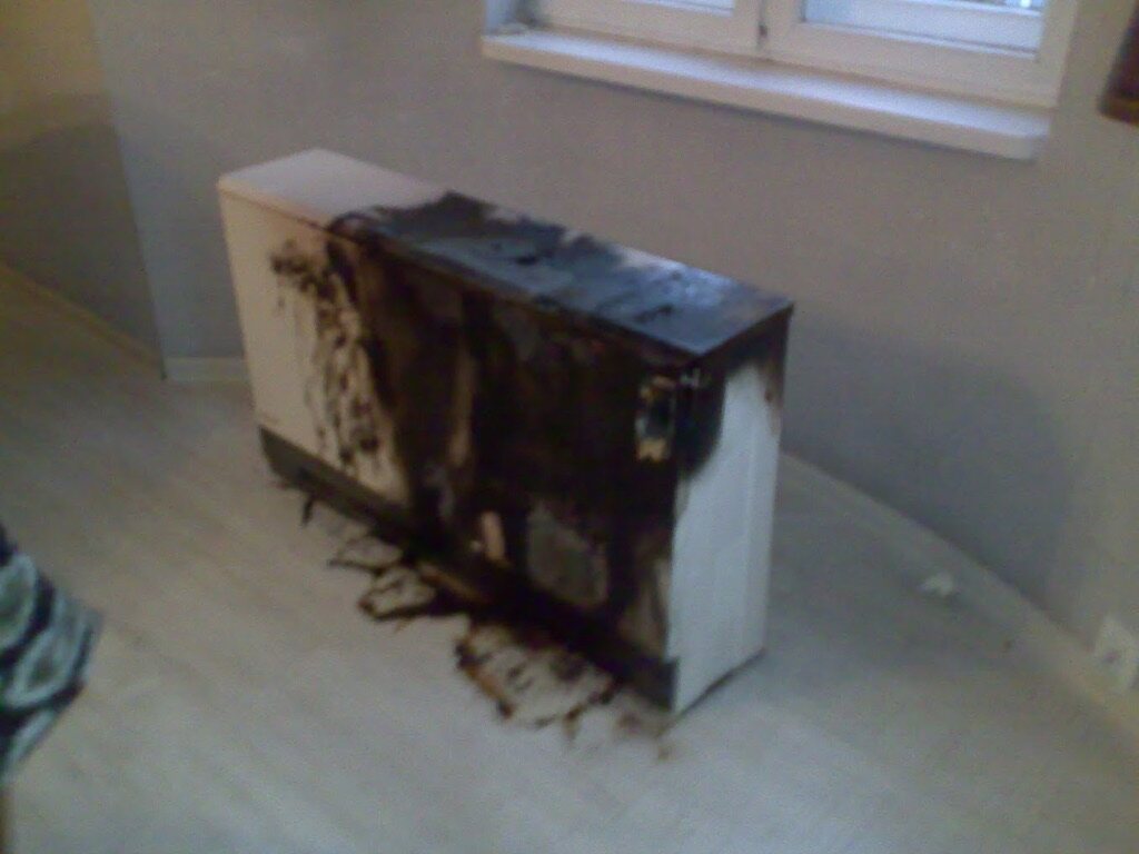 Piec akumulacyjny z uszkodzoną i przegrzaną obudową - studium przypadku błędów instalacyjnych