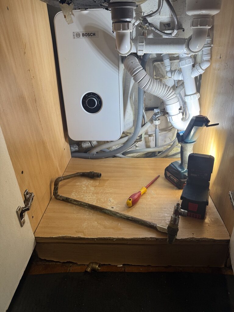 Bosch TR5001 po wymianie starego Electrolux 12 kW w Chorzowie
